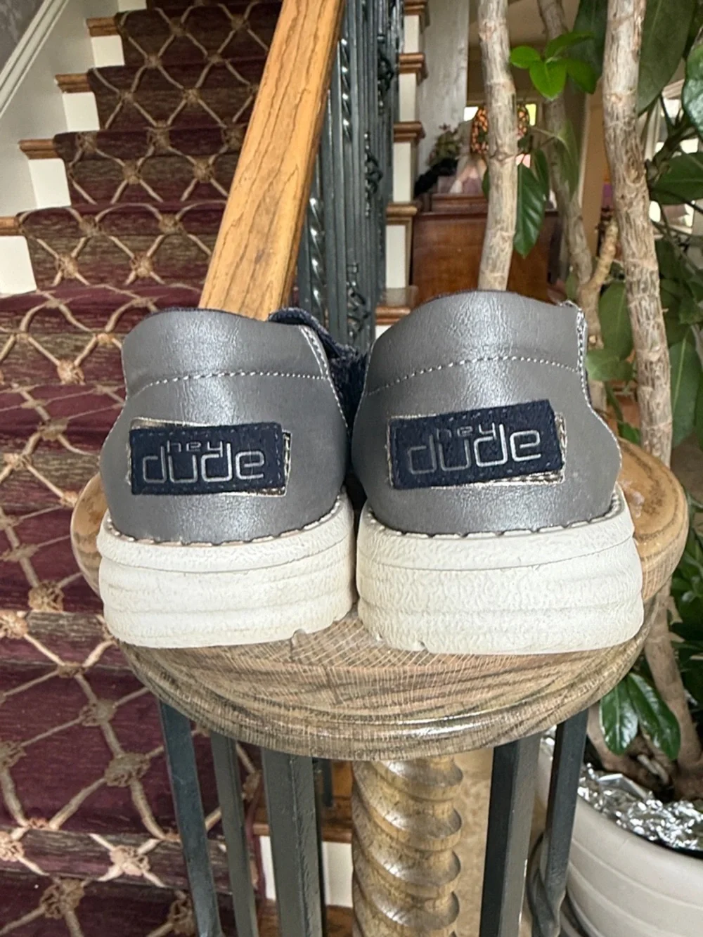 HEY DUDE LENA WOMEN’S lace slip on shoe preowned good condition size 7